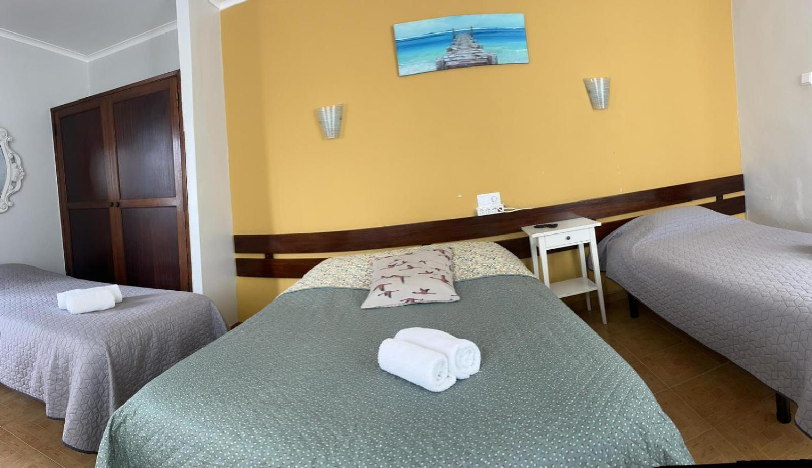Residencia Aviz Hotel Peniche Room photo
