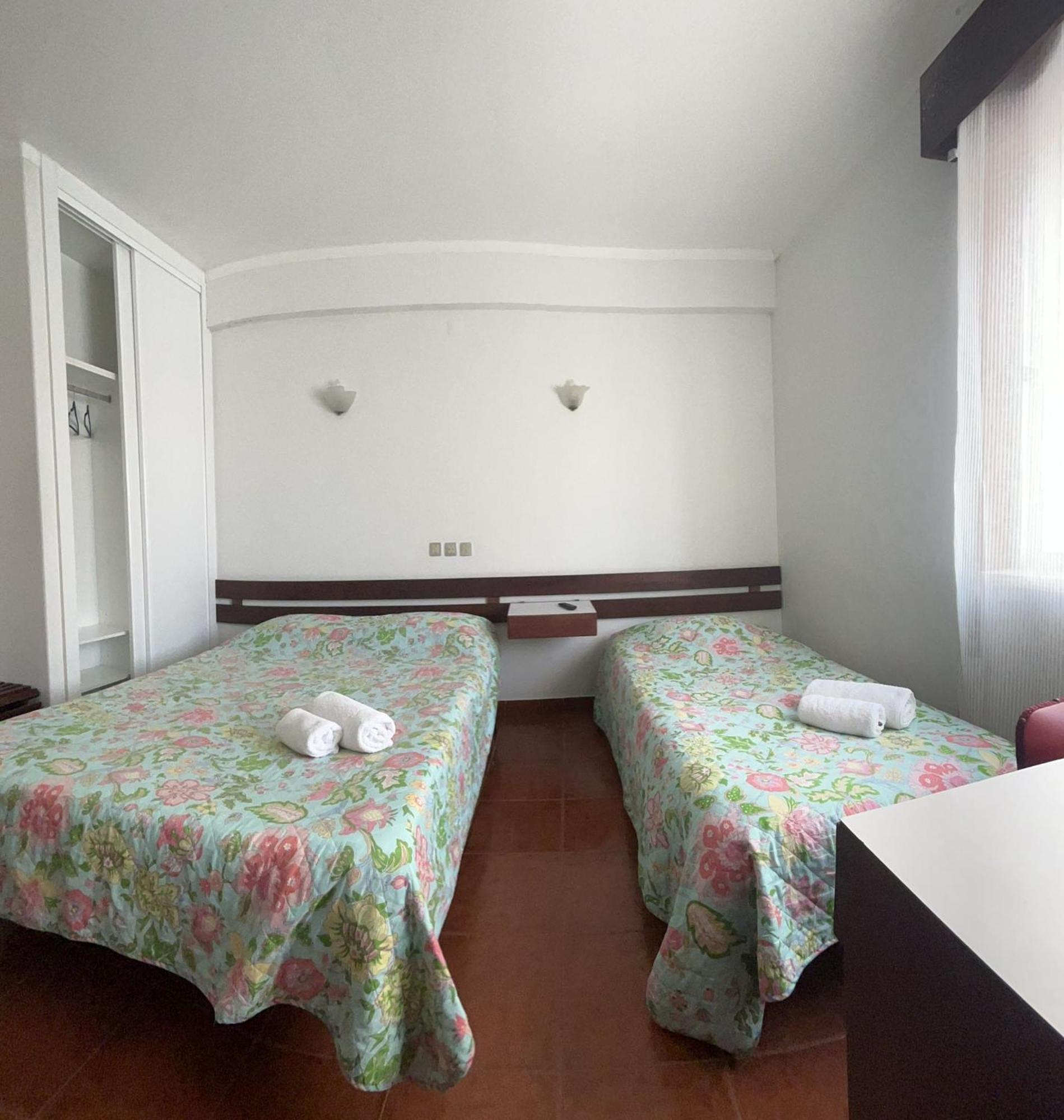 Residencia Aviz Hotel Peniche Room photo