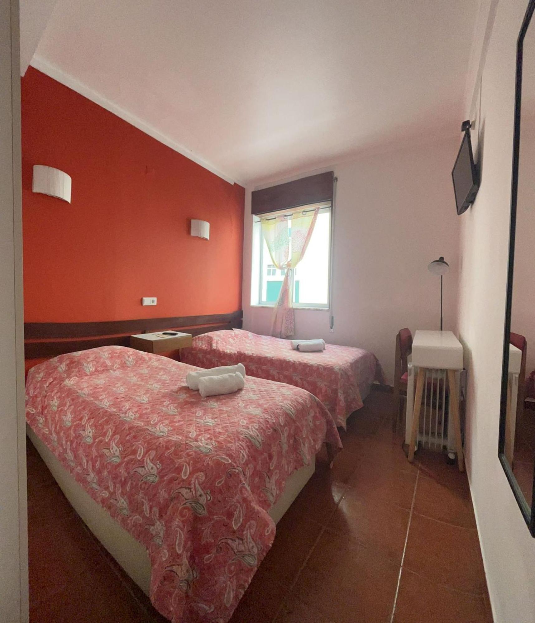 Residencia Aviz Hotel Peniche Room photo