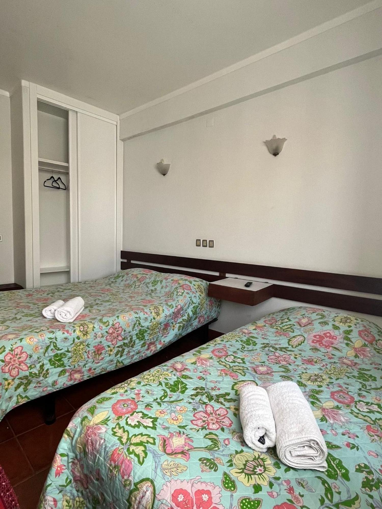 Residencia Aviz Hotel Peniche Room photo