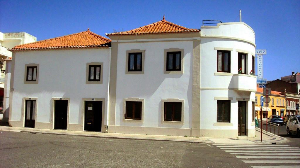 Residencia Aviz Hotel Peniche Exterior photo